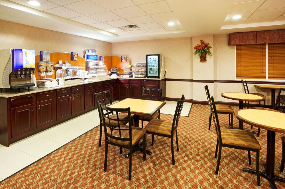 Holiday Inn Express Carrollton, An Ihg Hotel Εξωτερικό φωτογραφία